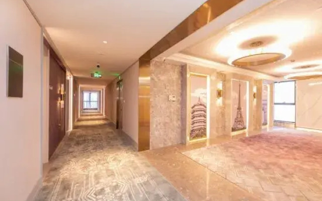 Mercure Hotel Xinyangdong Railway Station
