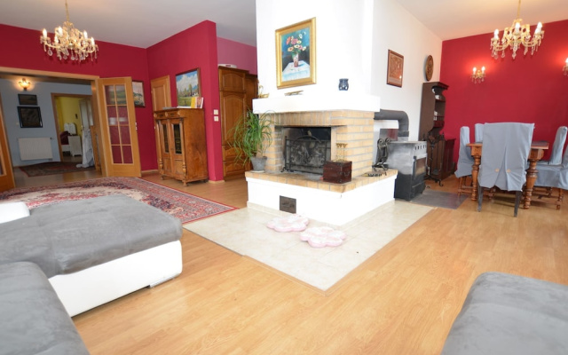 Tasteful Villa in Zernov With Private Pool