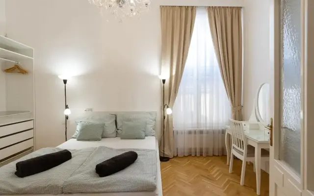 DON'T LOOK any further - Gary's superb apartment