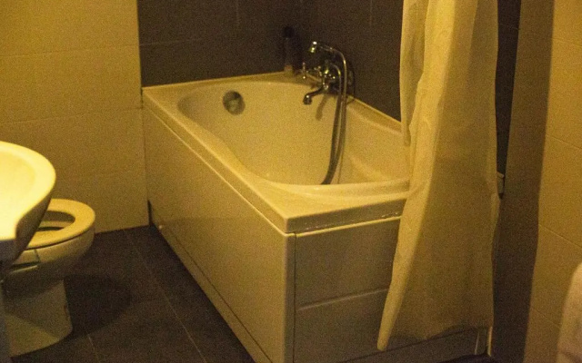 One Room Apart T3 with Free Parking