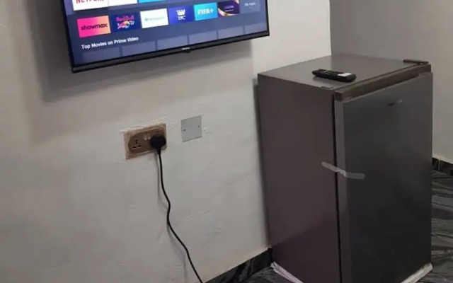 Lagos - 1bed - Sleeps 2 - Aircon - Free Parking