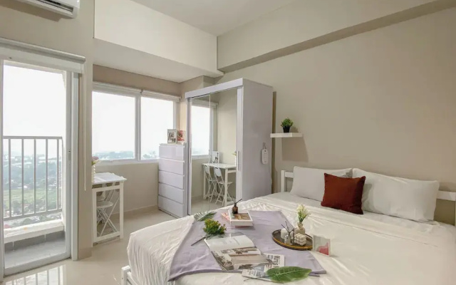 Comfy Studio At Lrt City Sentul - Royal Sentul Park Apartment