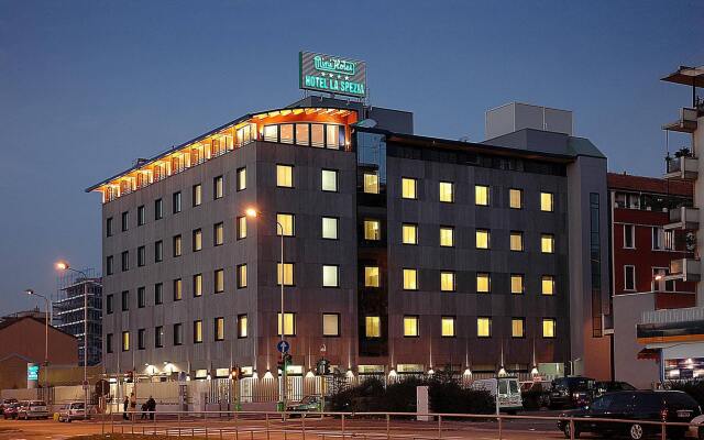 Hotel La Spezia - Gruppo MiniHotel вид на фасад