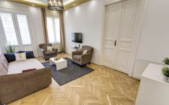 Zoltan Apartman