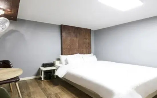 Welkin Hotel