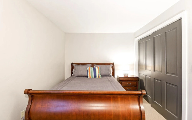 731 East Durant Avenue Condo Unit 22