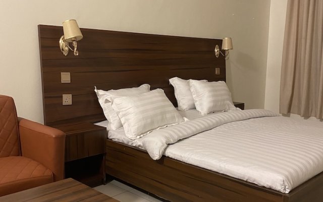 Posh Hotel And Suites in Lagos, Nigeria from 60$, photos, reviews - zenhotels.com
