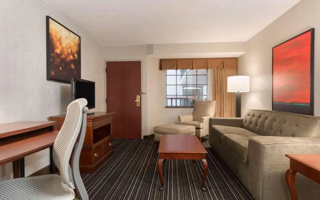 Wyndham Dallas Suites - Park Central