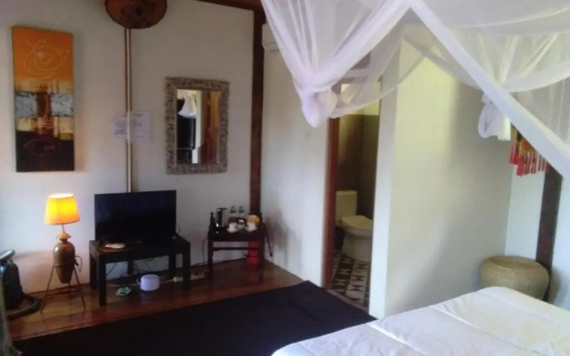 Air Manis Hillside Villa Cafe & Resto