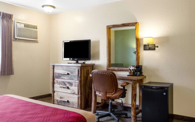 Econo Lodge Custer - Crazy Horse Area