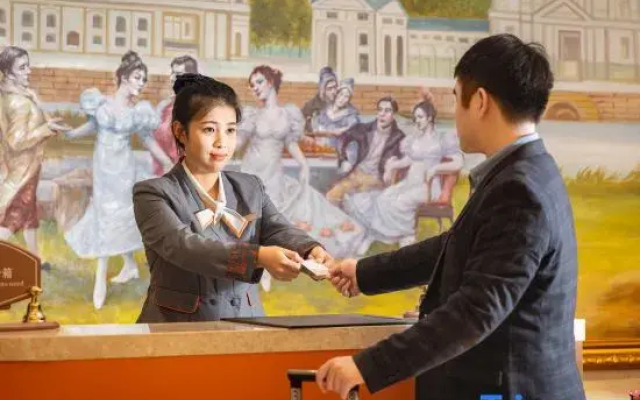 Vienna Hotel (Huludao City Center Department Store Branch )