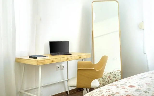 Superb flat in historic centre of Athens