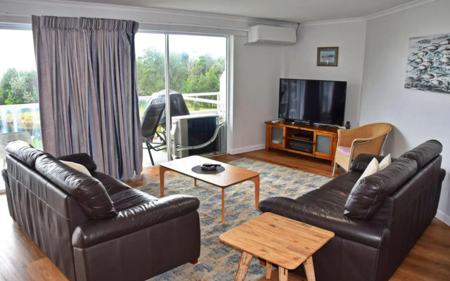 Ocean Shores Apartment 14