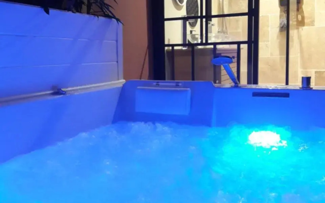 L'alchimie33 (Adults Only)