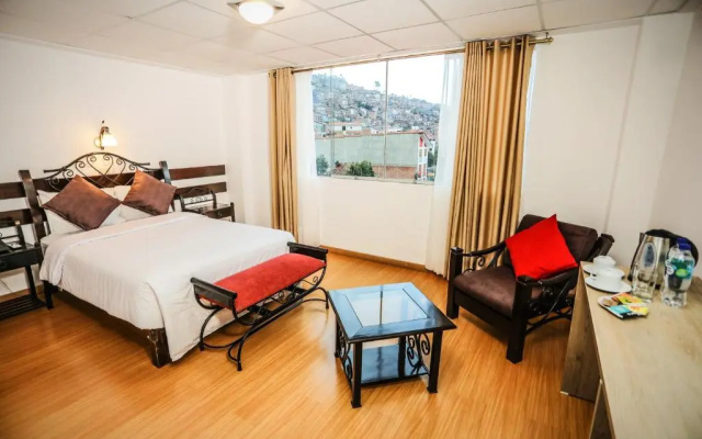 Koyllur Hotel