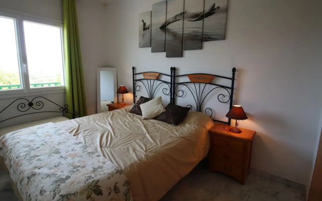 Pleasant Apartment in Empuriabrava With Balcony