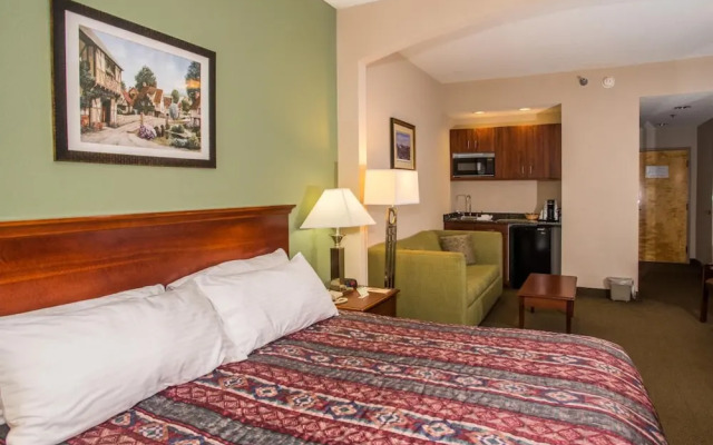 Round Hill Inn
