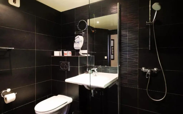 Hotel Arc Elysees