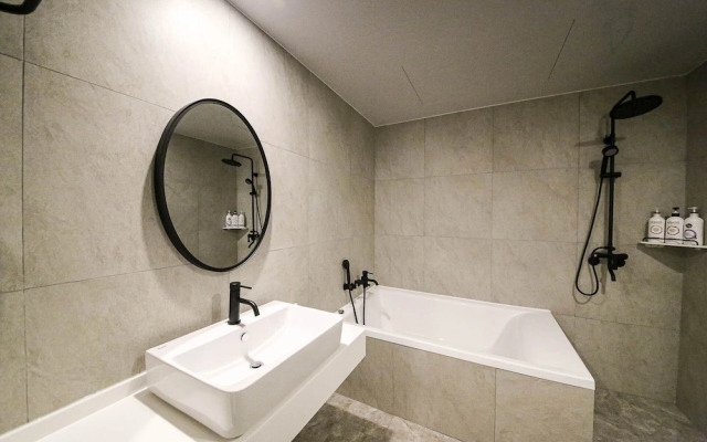 Arden Hotel