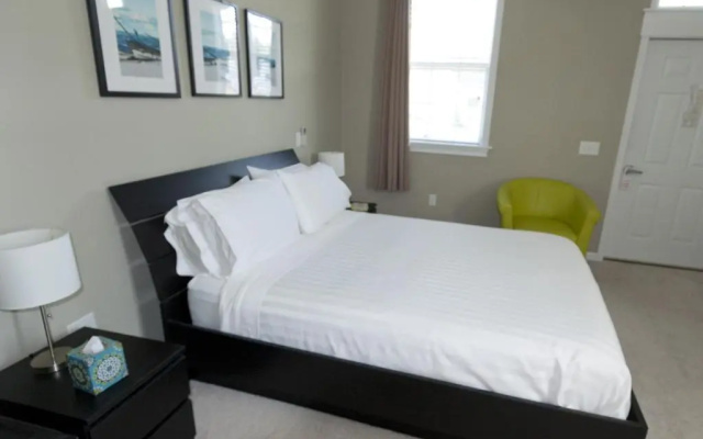 Haven Point Inn