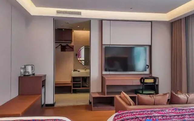 Huajian Minsha Hotel (Youhao Fashion Shopping Center)