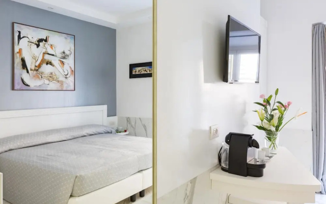 Little Aurelius Hotel