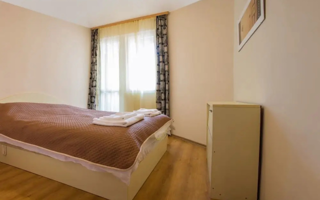 FM Deluxe 2- BDR Apartment - Youth Hill Plovdiv