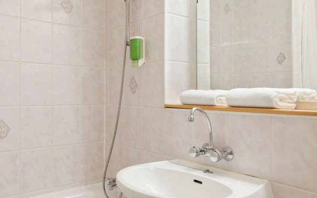 Louna Hotels