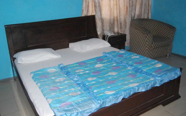Отель Queens way Resorts комната для гостей