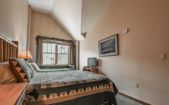 Buffalo Lodge 8421 by SummitCove Vacation Lodging