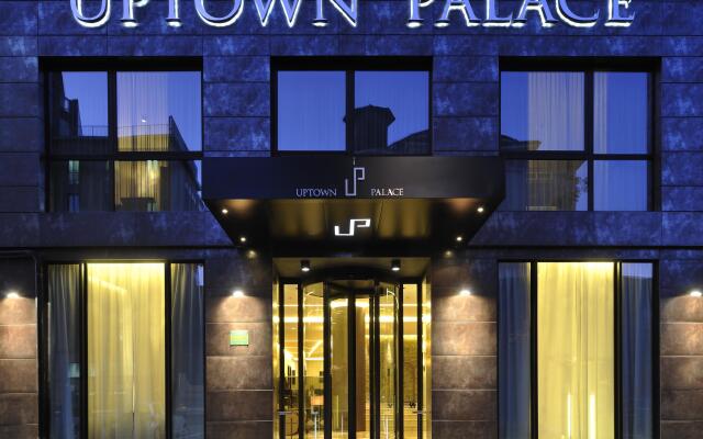 Отель Uptown Palace Италия, Милан - 10 отзывов об отеле, цены и фото номеров - забронировать отель Uptown Palace онлайн вид на фасад
