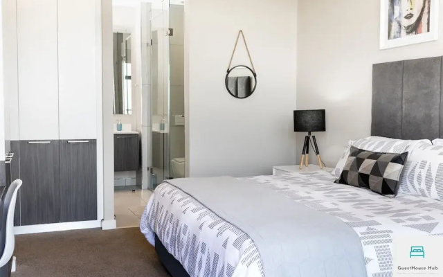 Menlyn Residence Luxury 2 Bed Apartment