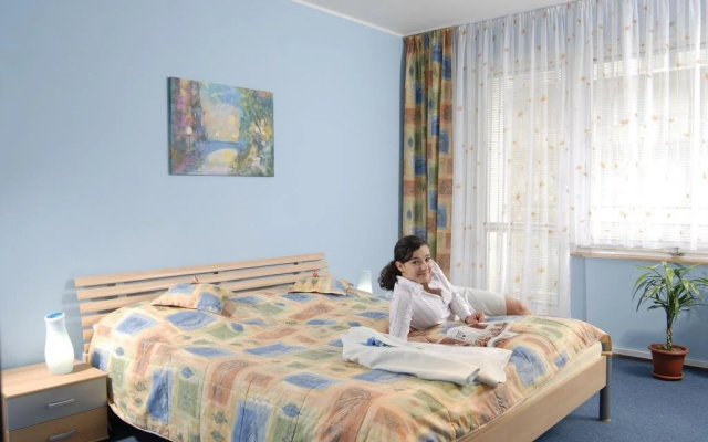 Hotel Radejov