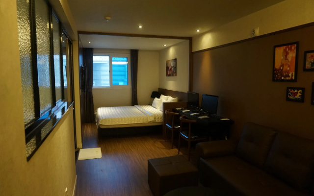 Hotel MU