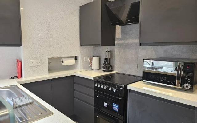 Cozy Haven Near Glenfield & LRI Hospitals