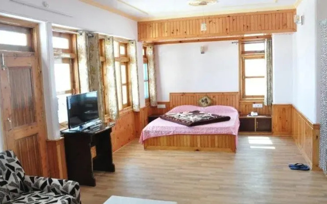 Sara Hotel