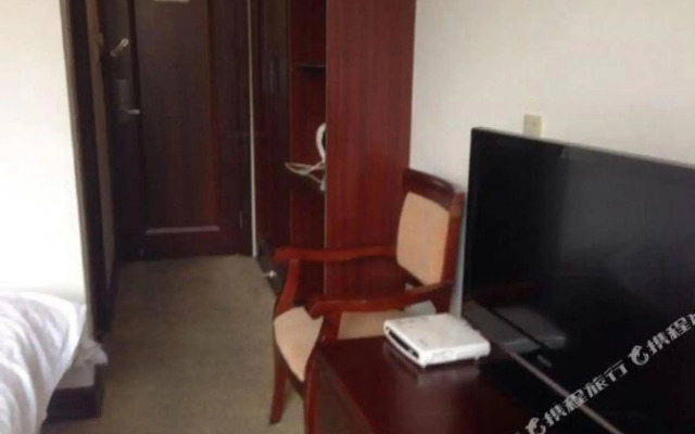 WUHUA Holiday Hotel（chongmingnanmenmatou）