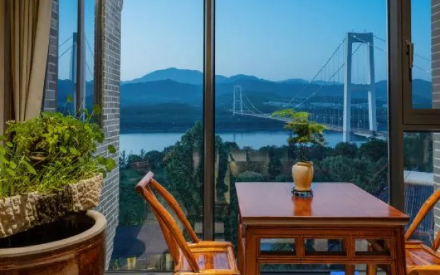 Shi Yunjian Homestay (Three Gorges Dam Tourist Area)