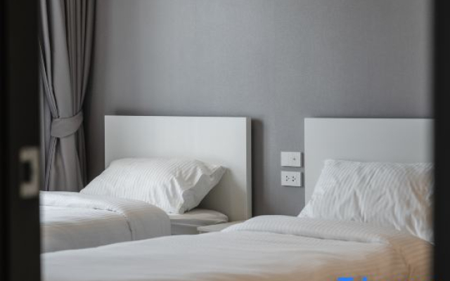 2 Bedroom Apartment THE TITLE Legendary (710)