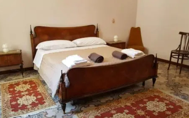 Palazzo Mansi Montenegro