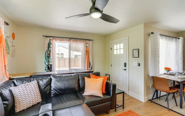 Walkable & Bright Bungalow in Dtwn Redding!