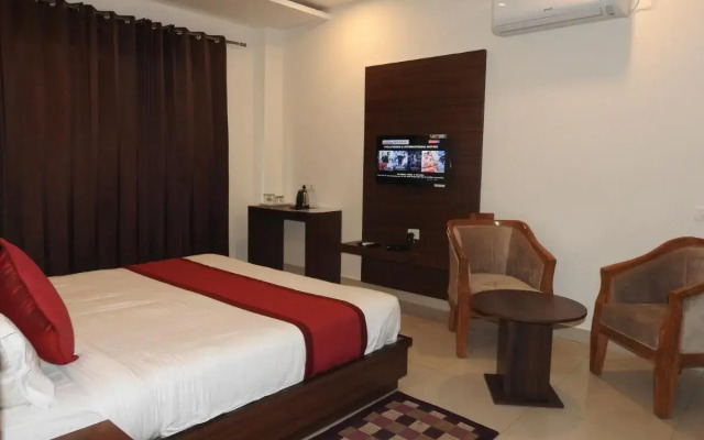 Hotel Aakash Residency