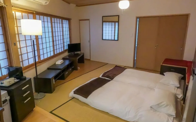 Corner House