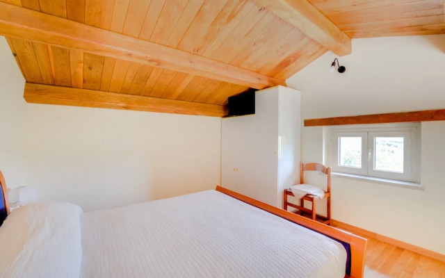 Secluded Apartment in Pennabili with Whirlpool