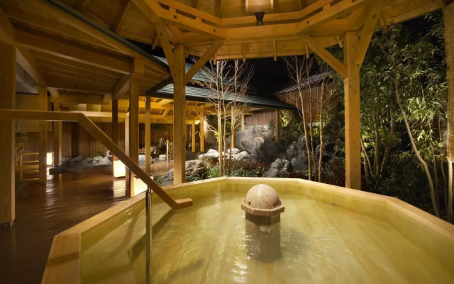 Shimobe Hotel