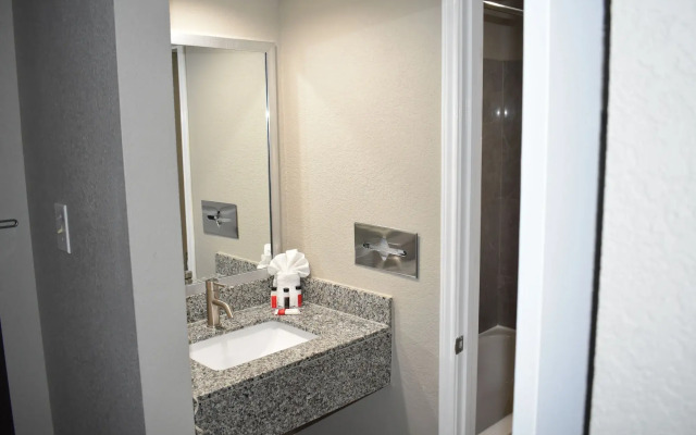 SureStay Plus Hotel by Best Western San Antonio North