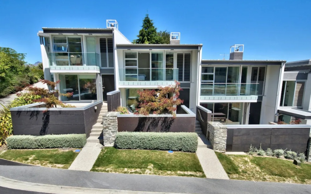Modern Sanctuary on Kent