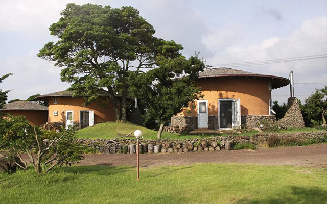 Jeju Heukjip hue Pension