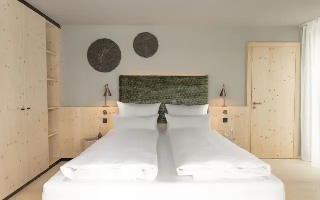Amrai Suites