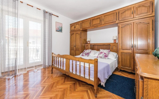 Stunning Apartment in Sibenik With Wifi and 3 Bedrooms